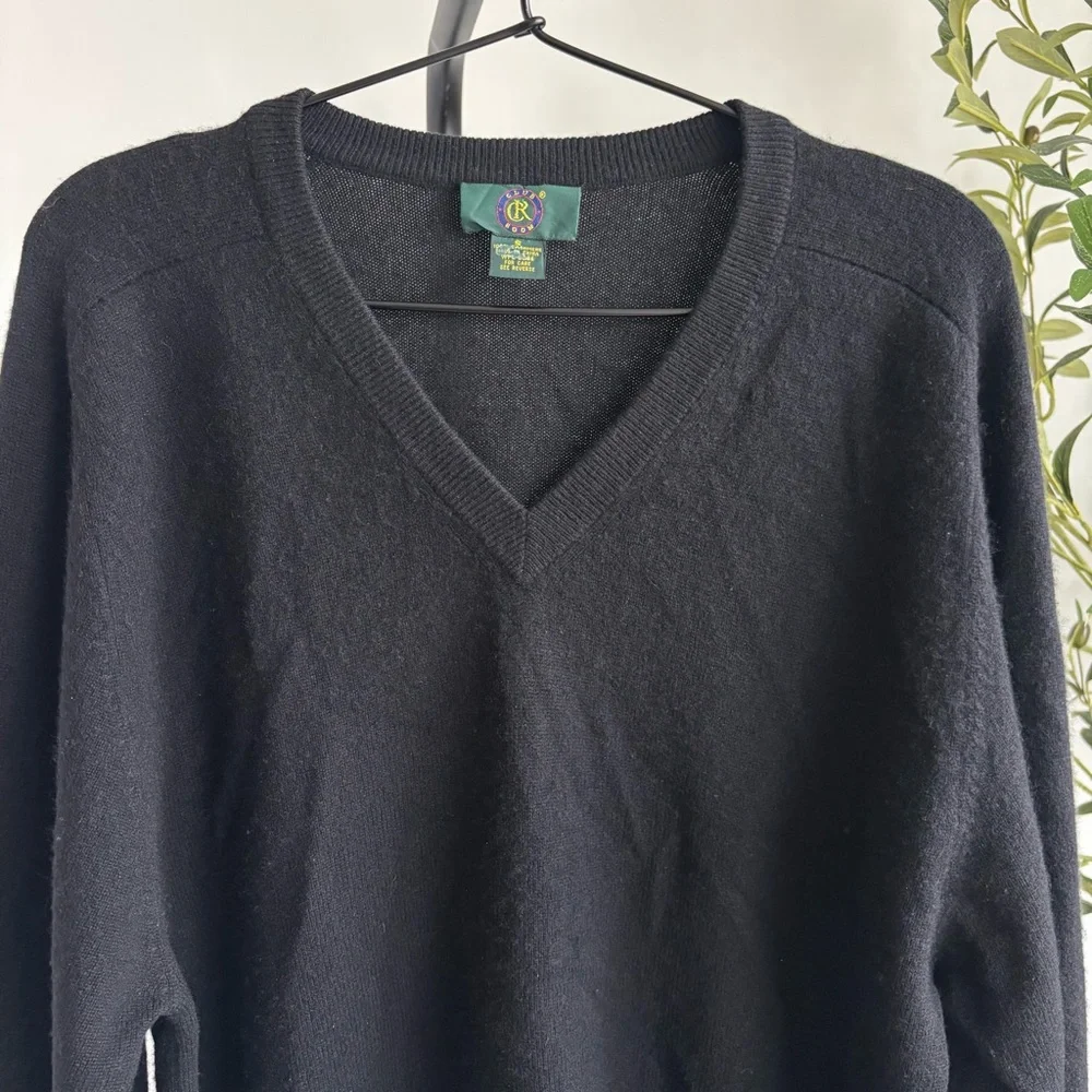 • [Club Room] Cashmere Sweater •